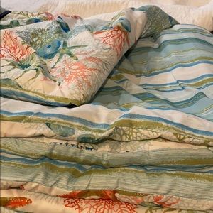 Better Homes and Garden King Size Comforter Set